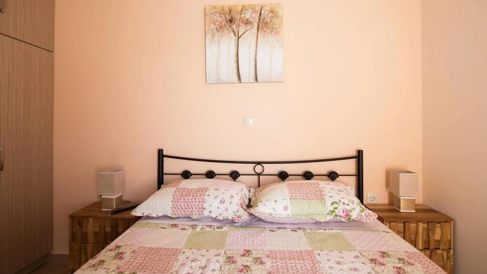Villa Elpida At Minies Minia