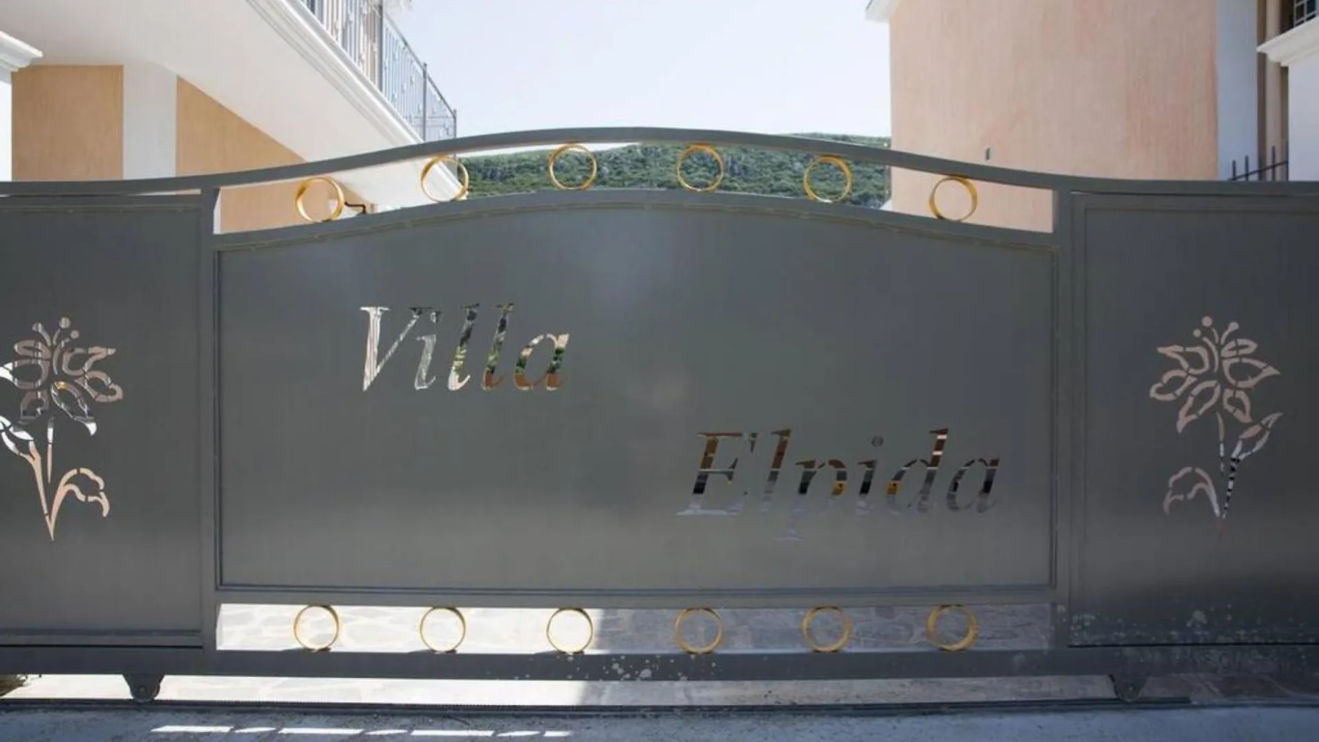 Villa Elpida At Minies Minia