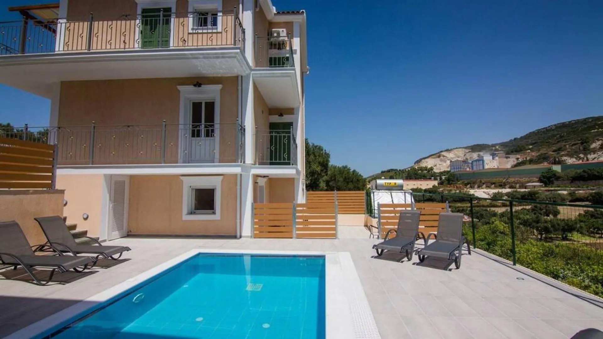 Villa Elpida At Minies Minia
